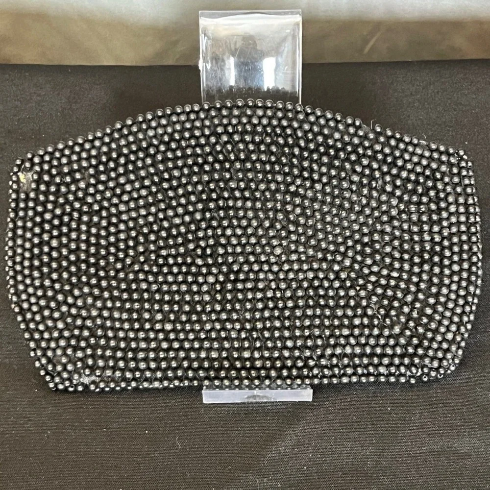 Vintage 1960s Japanese Hand-Beaded Clutch‎ Black Floral Leaf Design Small Purse